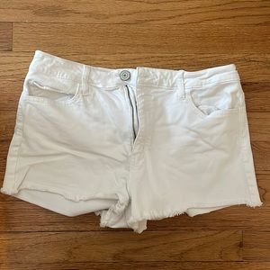 White SO Favorite High Rise Short - Size 13 (NWOT)
